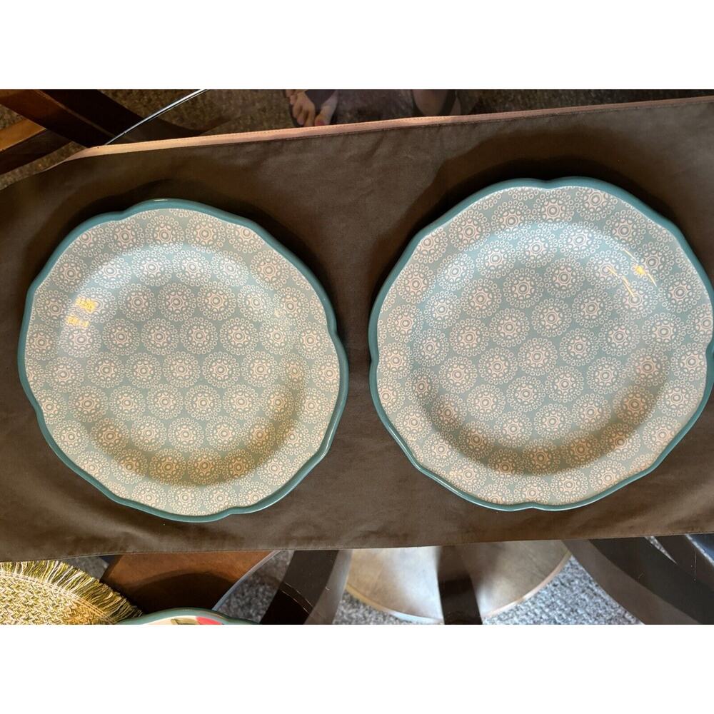 2 Pioneer Woman 10.5" Dinner Plates Hyacinth Pattern Turquoise Retired Pattern